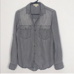 Cloth & Stone grey button down w/ roll sleeves
